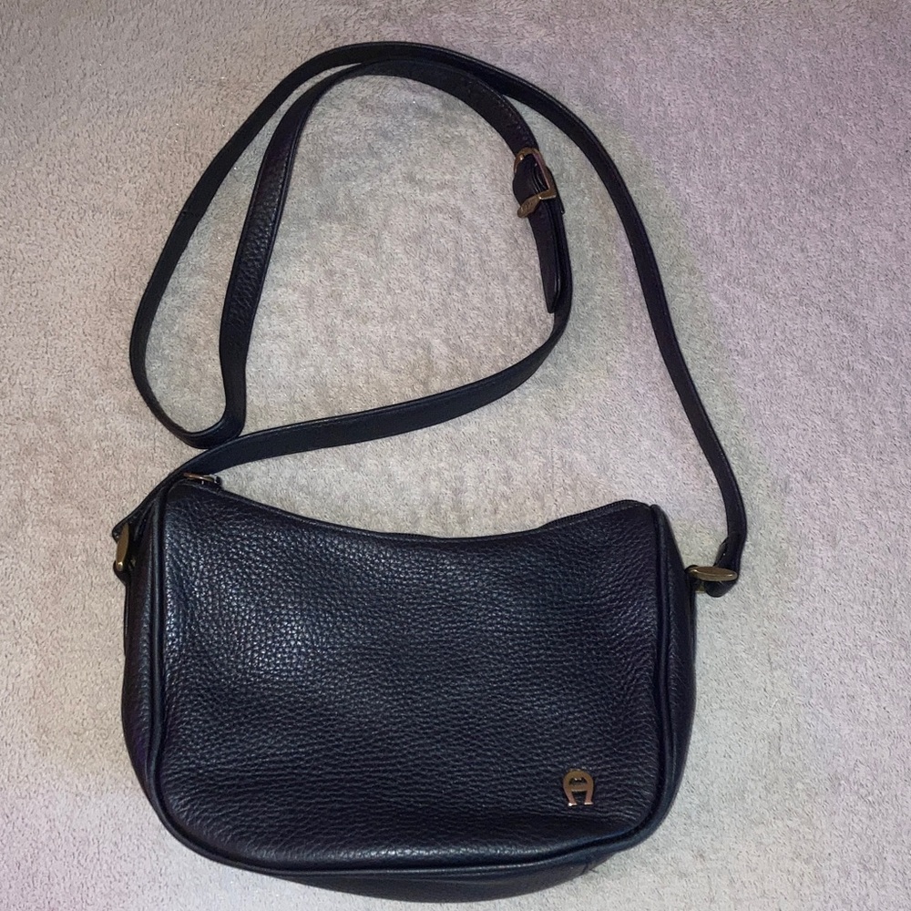GENUINE LEATHER Etienne Aigner Black Pebbled Leather Crossbody Bag